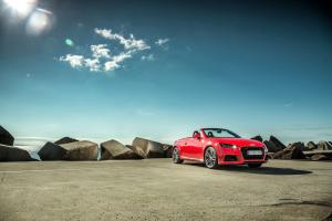 Audi TT Roadster 2.0 TFSI Quattro S-Line 2015 года  (AU)